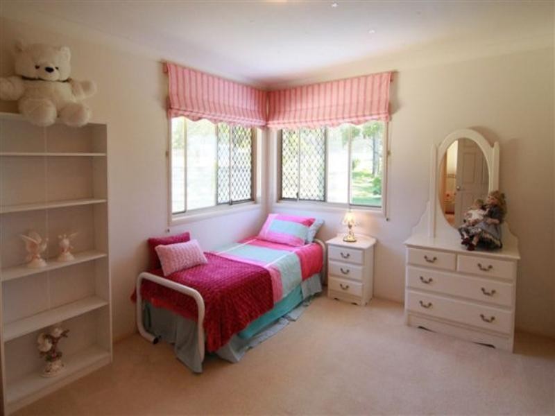 6 Woodlands Close, Middle Ridge QLD 4350