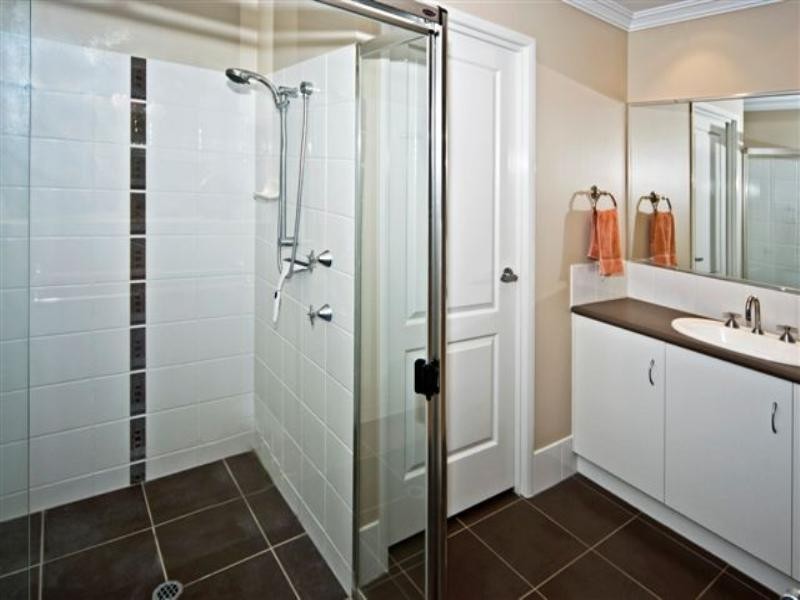 64 Aberdeen Street, Rangeville QLD 4350