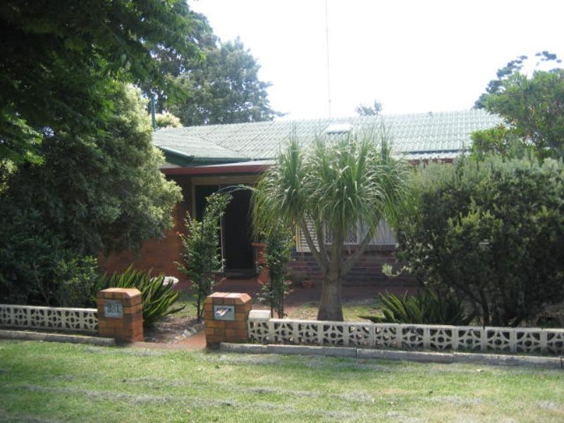 381 Hume Street, Kearneys Spring QLD 4350