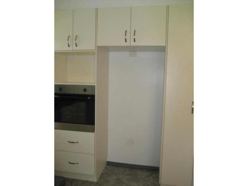 381 Hume Street, Kearneys Spring QLD 4350