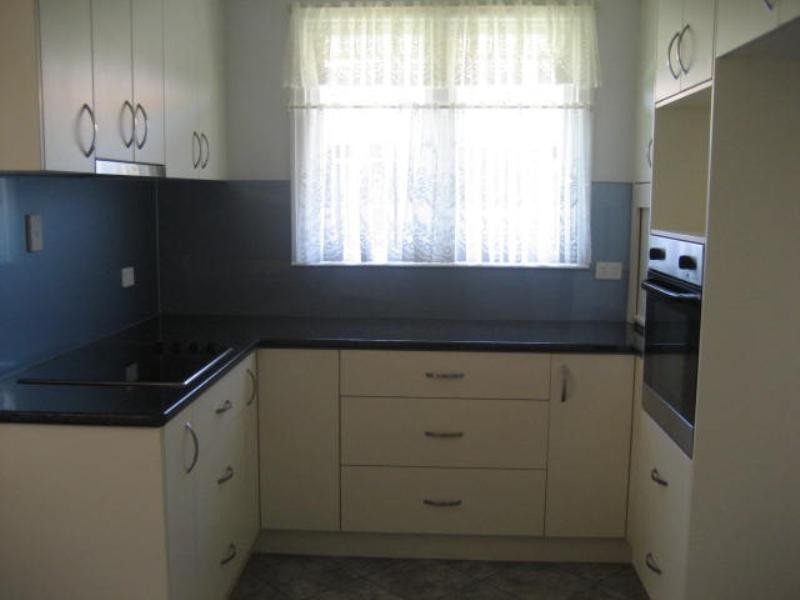 381 Hume Street, Kearneys Spring QLD 4350