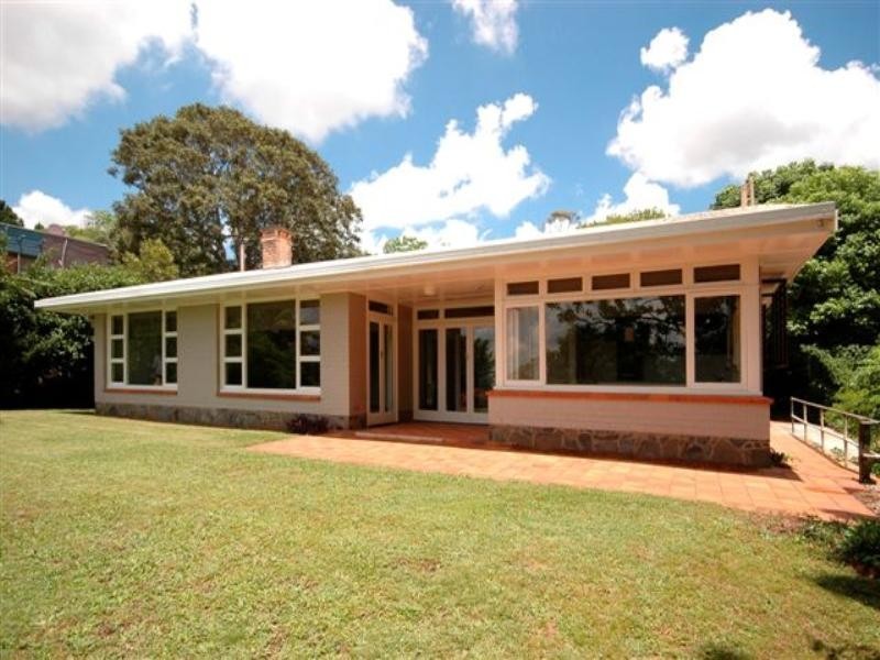 2 Fernside Street, East Toowoomba QLD 4350