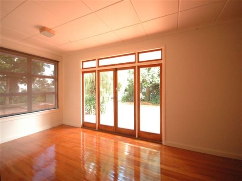 2 Fernside Street, East Toowoomba QLD 4350