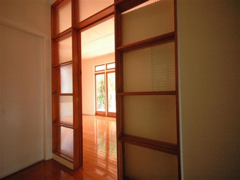 2 Fernside Street, East Toowoomba QLD 4350