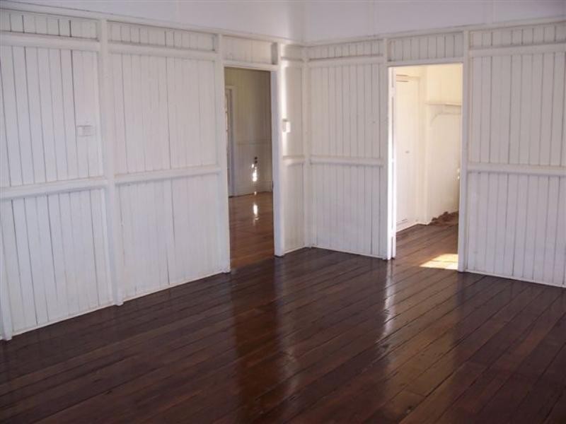 191 Russell Street, Newtown QLD 4350