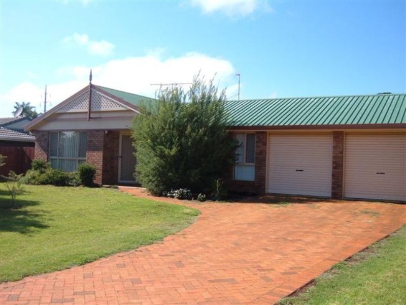 16 Carmen Street, Kearneys Spring QLD 4350