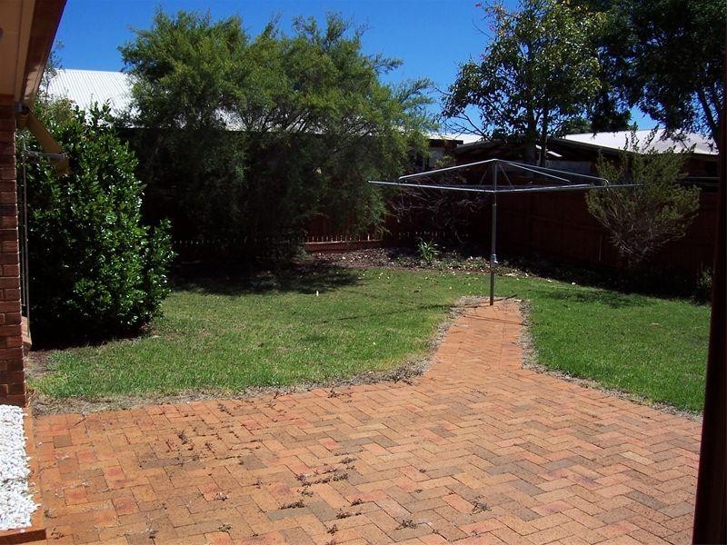16 Carmen Street, Kearneys Spring QLD 4350