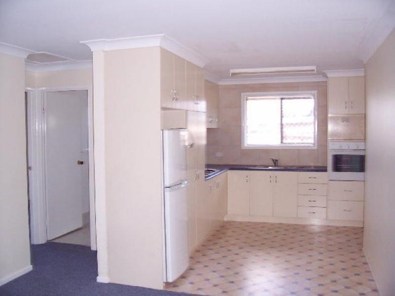 2/200 Mackenzie Street, East Toowoomba QLD 4350