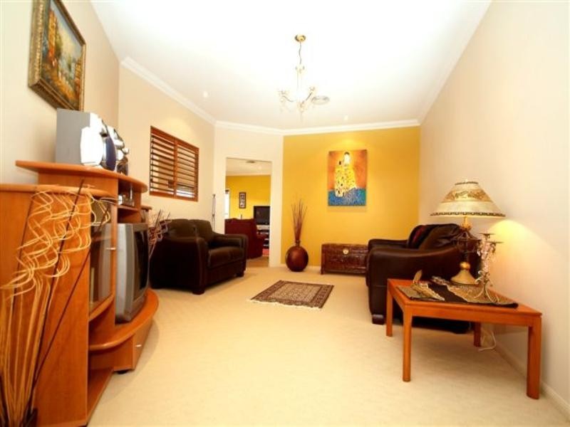 19 Toni Court, Darling Heights QLD 4350