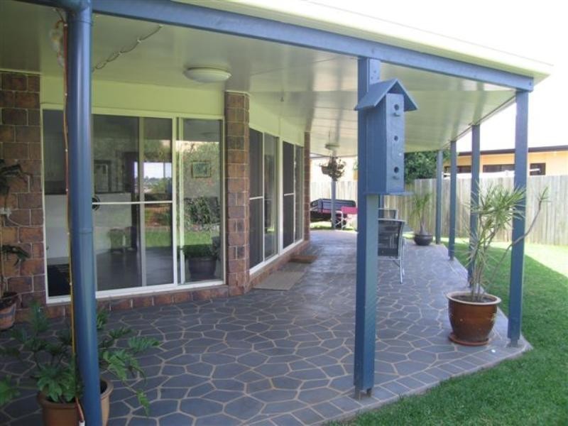 16 Brunckhorst Drive, Kearneys Spring QLD 4350