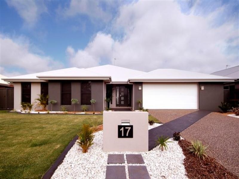 17 Fallon Drive, Middle Ridge QLD 4350