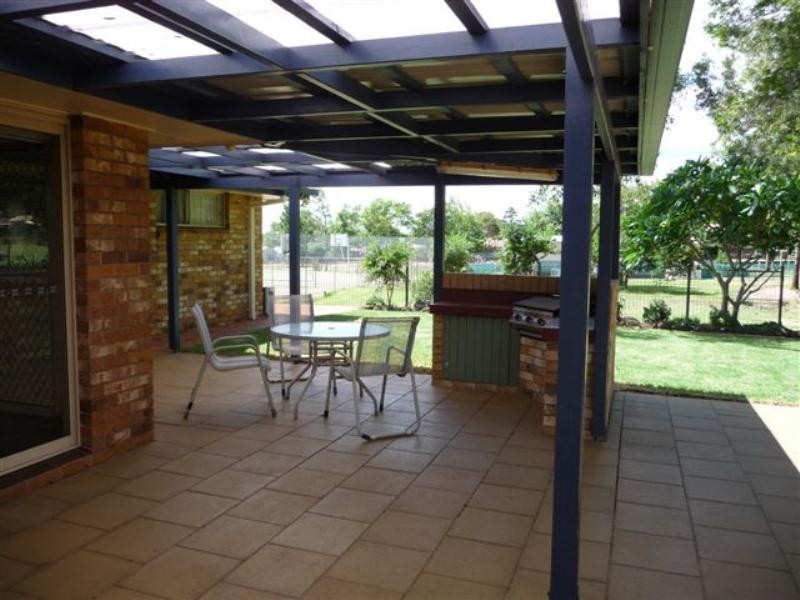 9 Jull Drive, Centenary Heights QLD 4350