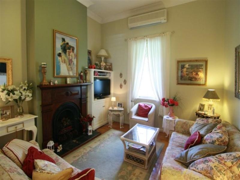 18 Gentle Street, North Toowoomba QLD 4350