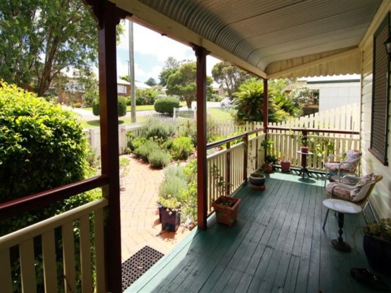 18 Gentle Street, North Toowoomba QLD 4350