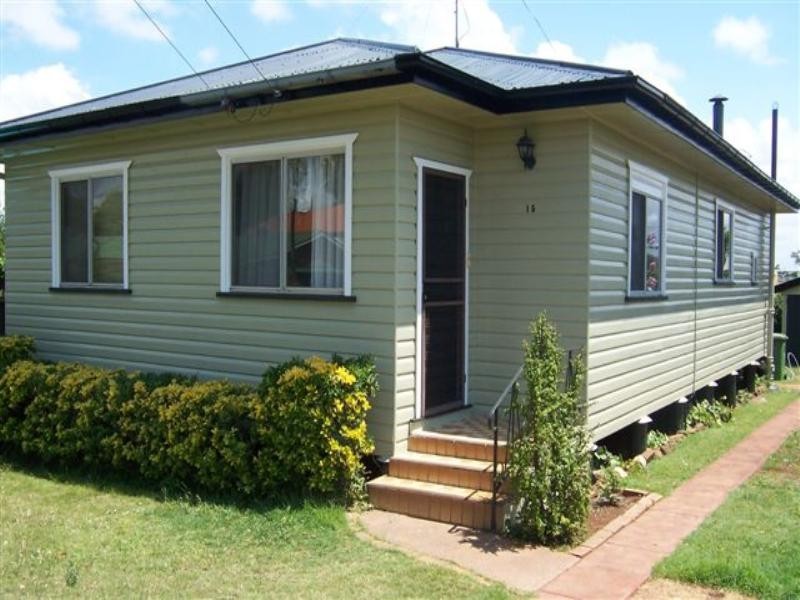 15 Beirne Street, Toowoomba QLD 4350