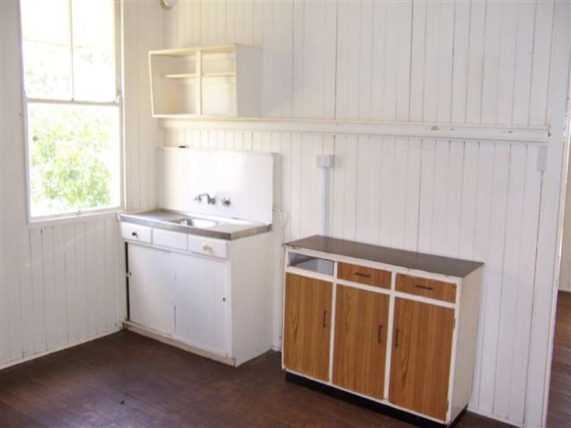9 Inter Street, North Toowoomba QLD 4350