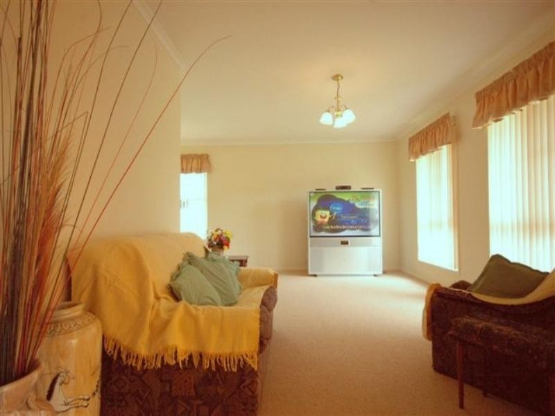 16 Barwick Street, Westbrook QLD 4350