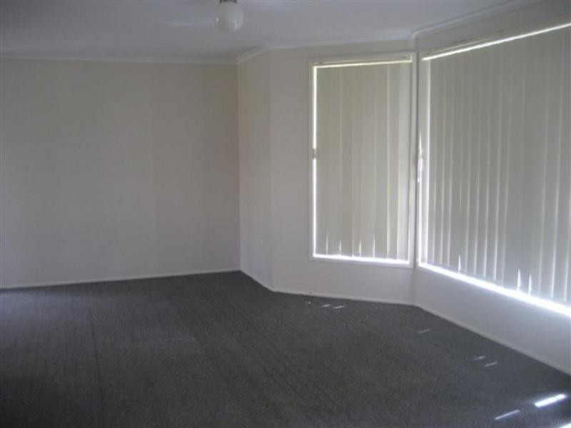 9 Melway Crescent, Harristown QLD 4350