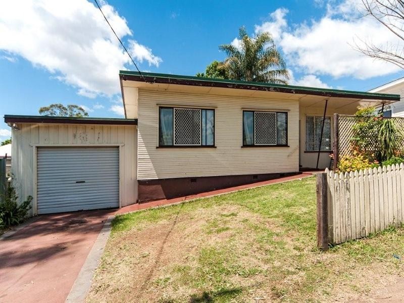 84 Holberton Street, Newtown QLD 4305