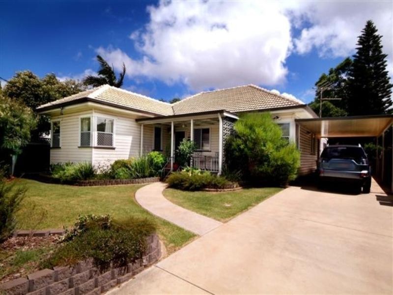 3 Rob Street, Newtown QLD 4350