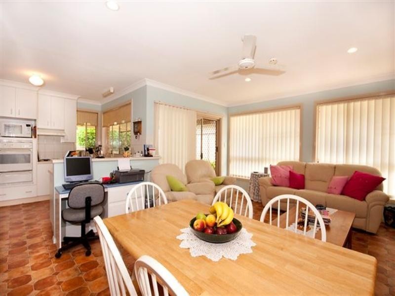 8 Hoad Court, Rangeville QLD 4350