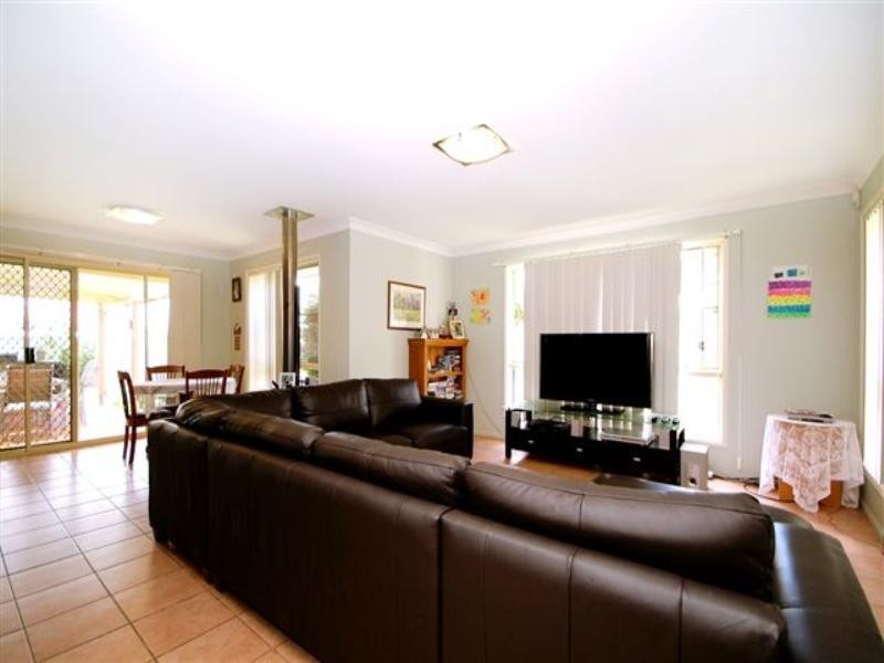 3 Dahlia Court, Middle Ridge QLD 4350