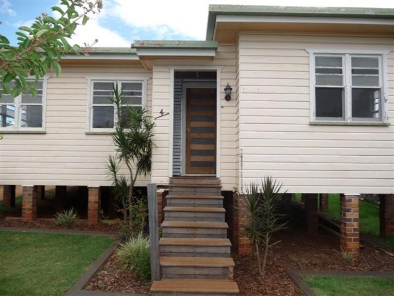 4 Beirne Street, South Toowoomba QLD 4350