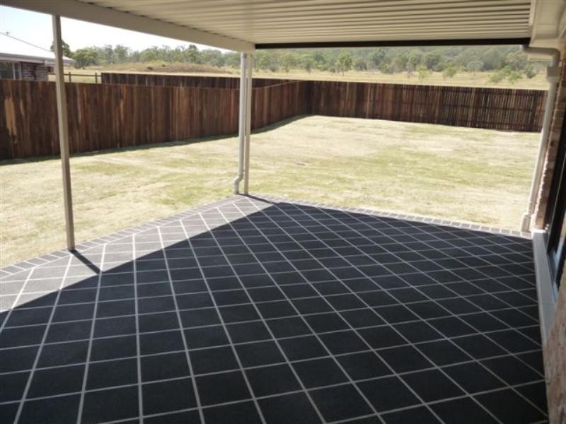 17 Grundy Street, Westbrook QLD 4350