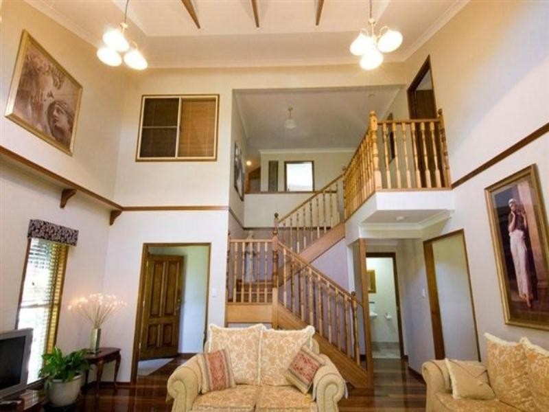 8 Dau Road, Highfields QLD 4352