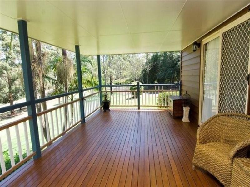 8 Dau Road, Highfields QLD 4352