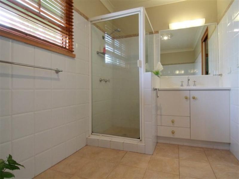 184 Stenner Street, Middle Ridge QLD 4350