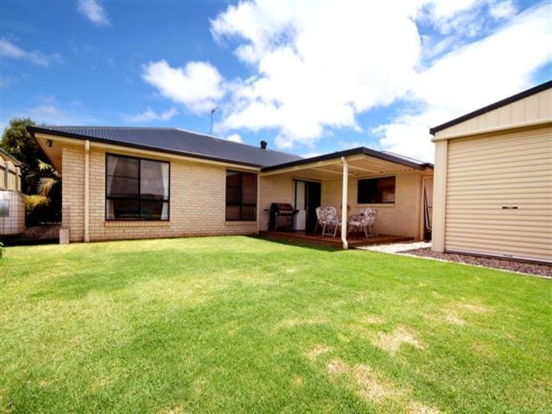 10 Fadden Crescent, Middle Ridge QLD 4350