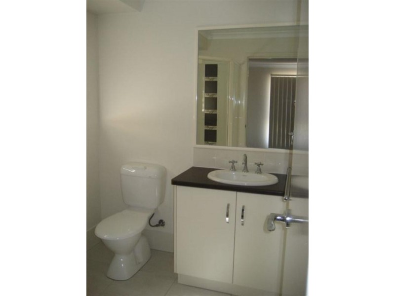 10 Moorina Drive, Glenvale QLD 4350