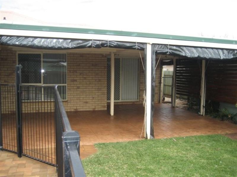 1 Beverley Close, Middle Ridge QLD 4350