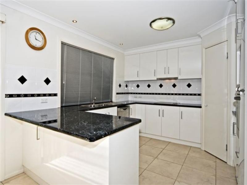 24 Whitman Street, Westbrook QLD 4350