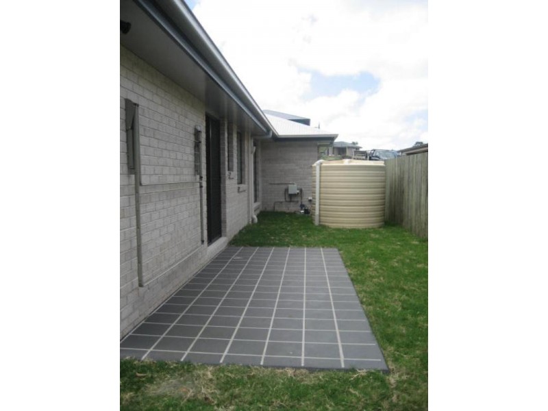 55 Sunset Drive, Glenvale QLD 4350