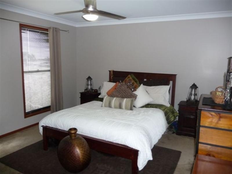 18 Whitman Street, Westbrook QLD 4350