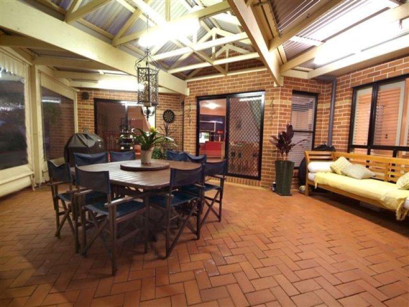 16 Glen Eagles Drive, Middle Ridge QLD 4350