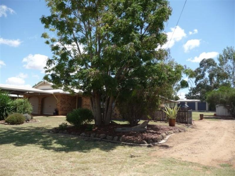 13 Bunkers Hill School Road, Westbrook QLD 4350