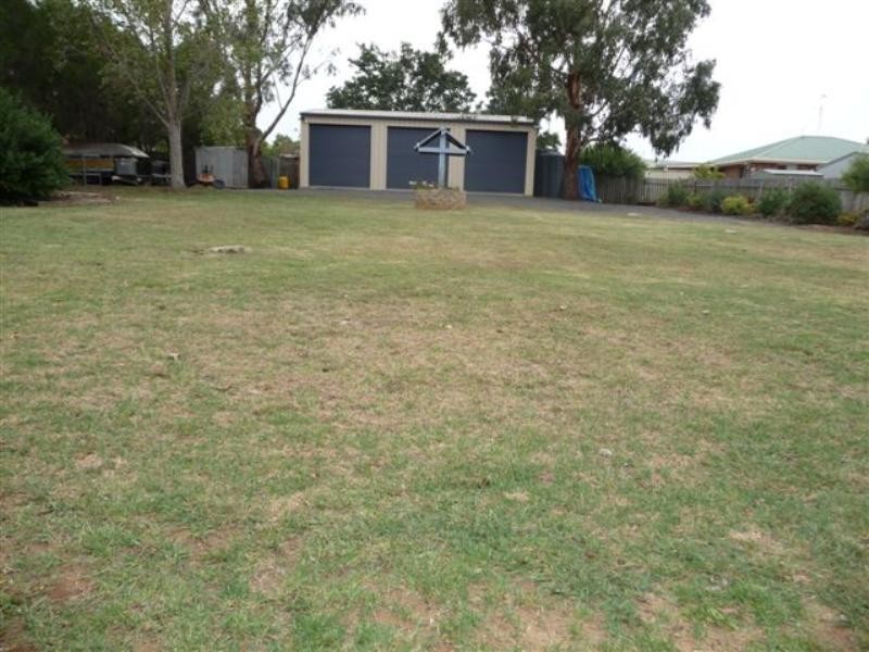 13 Bunkers Hill School Road, Westbrook QLD 4350