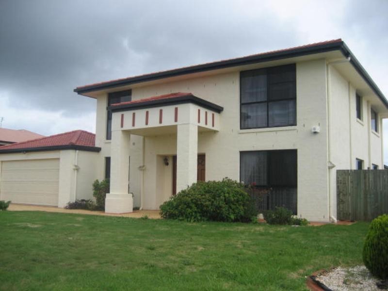 7 Barton Street, Middle Ridge QLD 4350