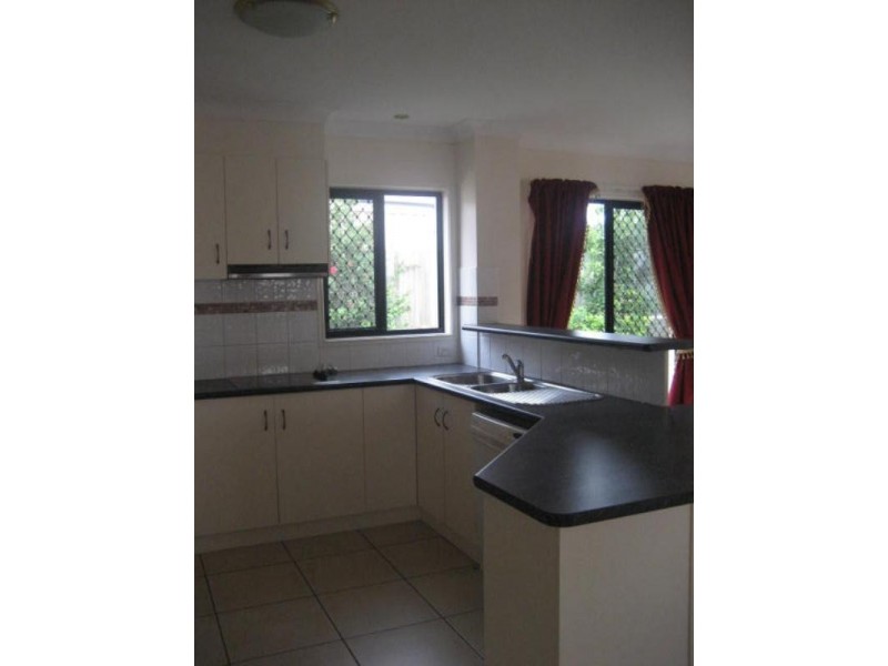 7 Barton Street, Middle Ridge QLD 4350