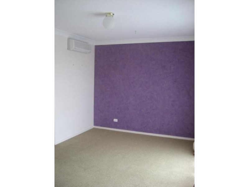 7 Barton Street, Middle Ridge QLD 4350