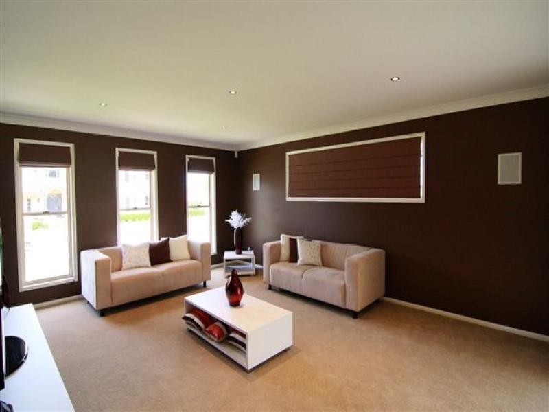 92 Spring Street, Middle Ridge QLD 4350