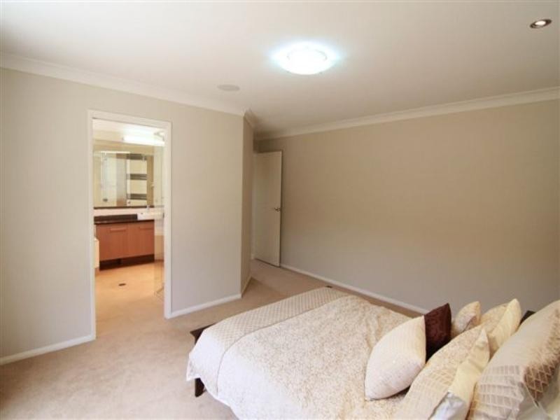 92 Spring Street, Middle Ridge QLD 4350