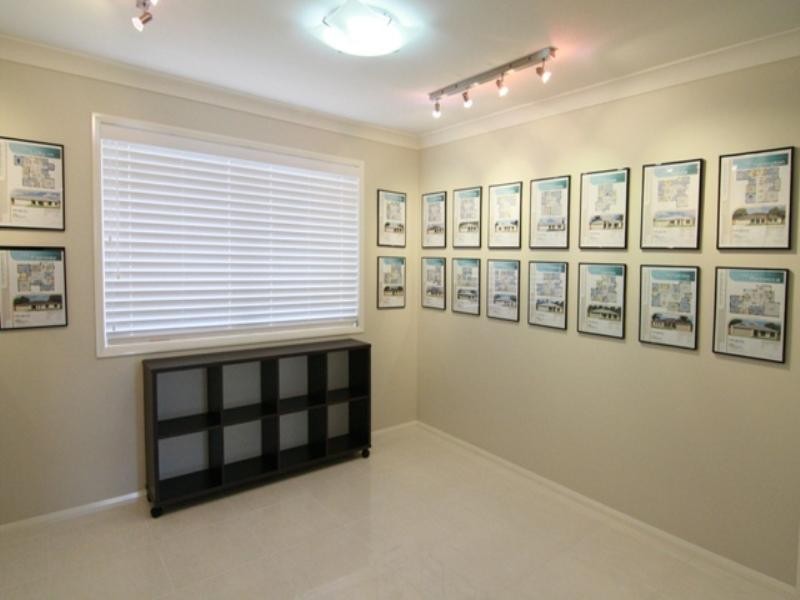 92 Spring Street, Middle Ridge QLD 4350