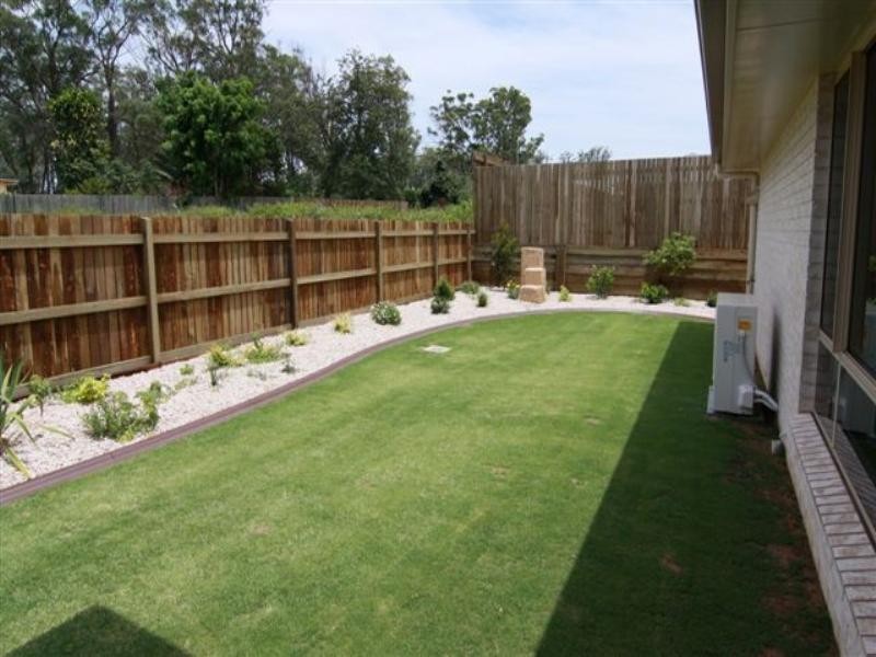 92 Spring Street, Middle Ridge QLD 4350