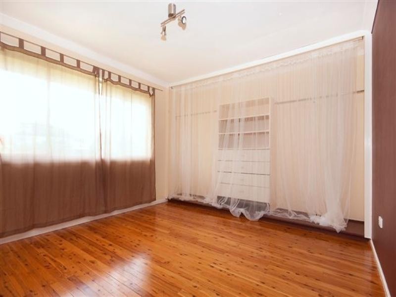 79 Knockator Crescent, Centenary Heights QLD 4350