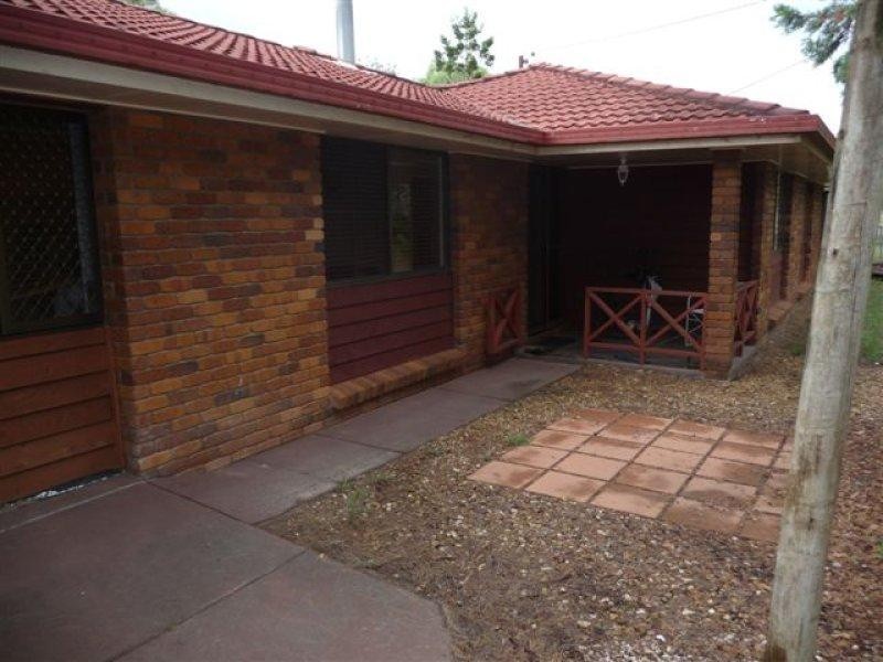 26 Main Street, Meringandan QLD 4352