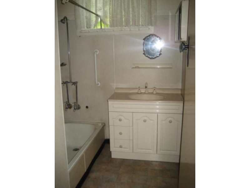 11 Murphy Street, Rangeville QLD 4350